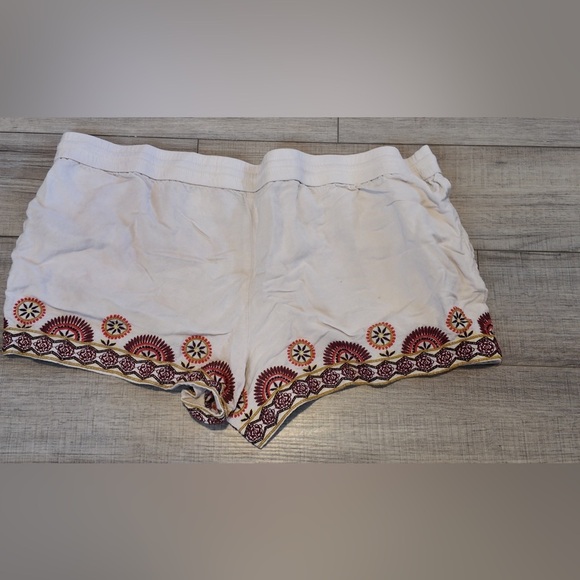 LOFT Pants - LOFT Linen Blend Embroidered Shorts | Size XL | Multicolor